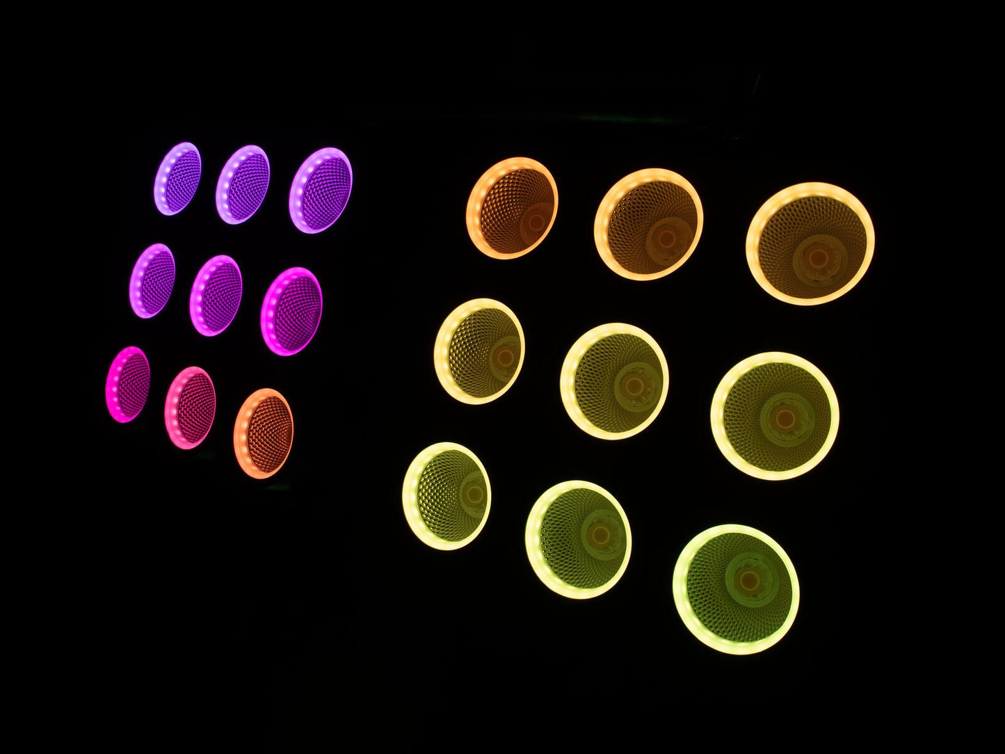 EUROLITE LED IP Atmo Blinder 9