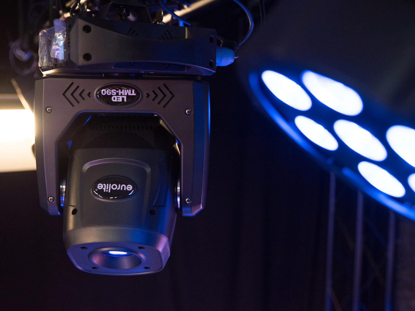 EUROLITE LED Theatre COB 100 WW/CW