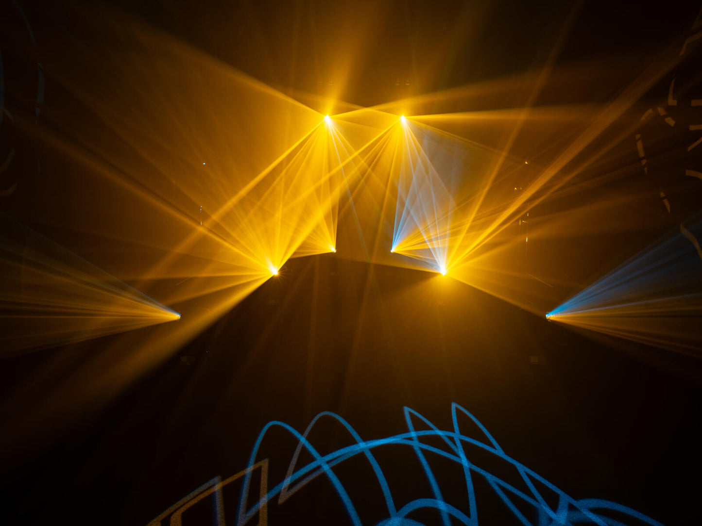 FUTURELIGHT DMH-190 Hybrid Moving Head Spot/Beam