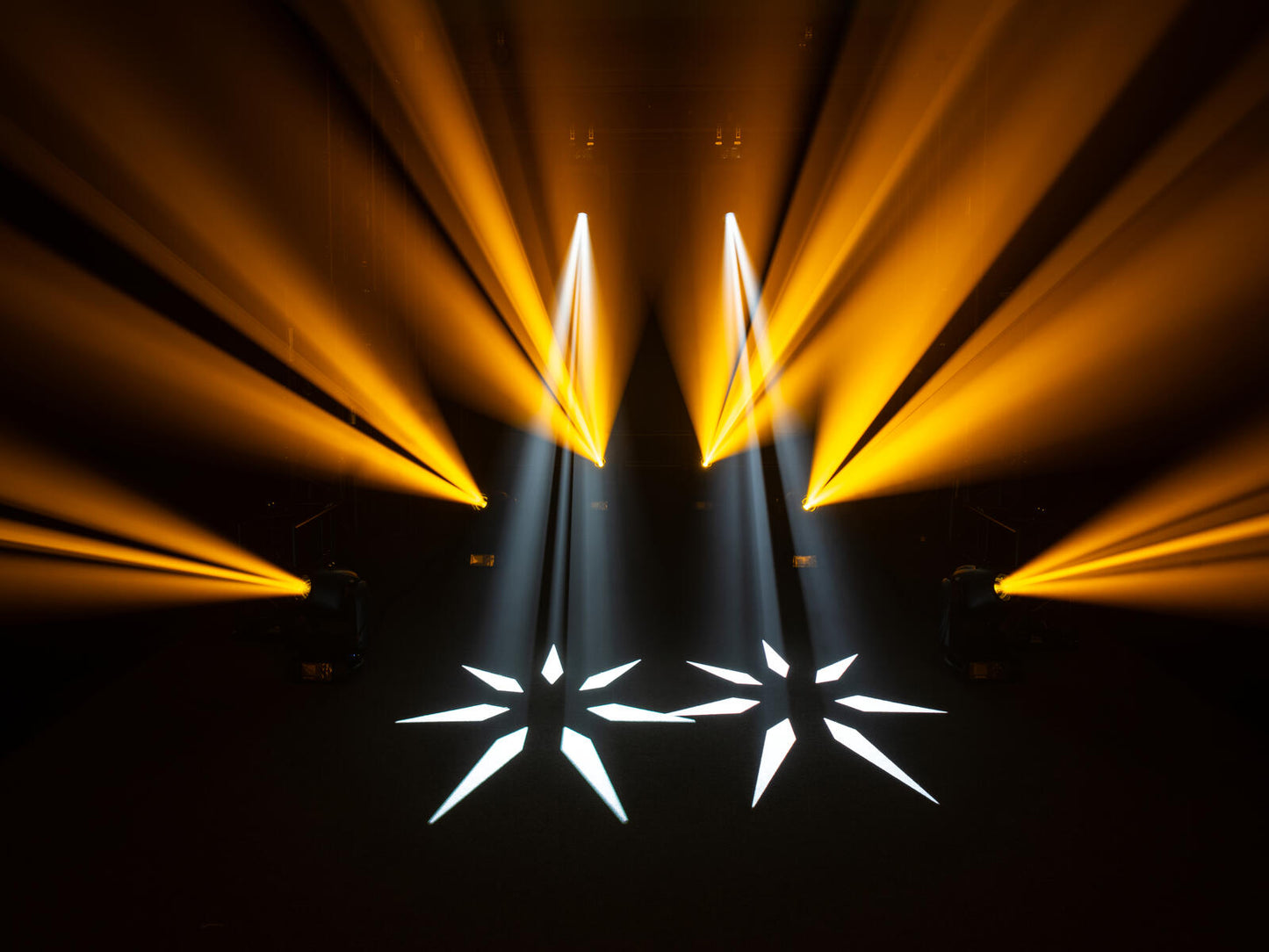 FUTURELIGHT DMH-190 Hybrid Moving Head Spot/Beam