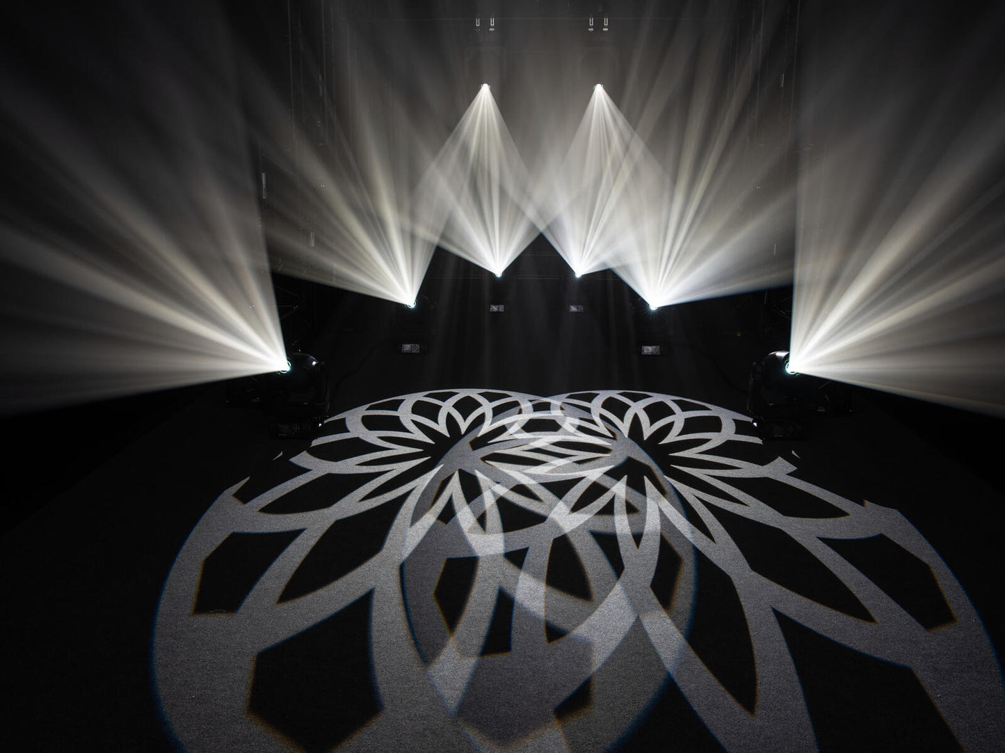 FUTURELIGHT DMH-190 Hybrid Moving Head Spot/Beam