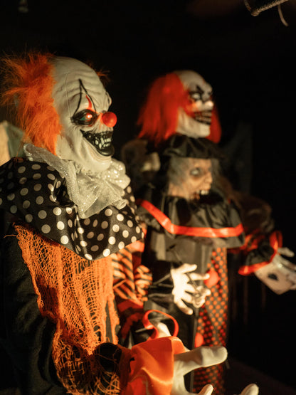 EUROPALMS Halloween Figur Clown mit Luftballon, animiert, 166cm