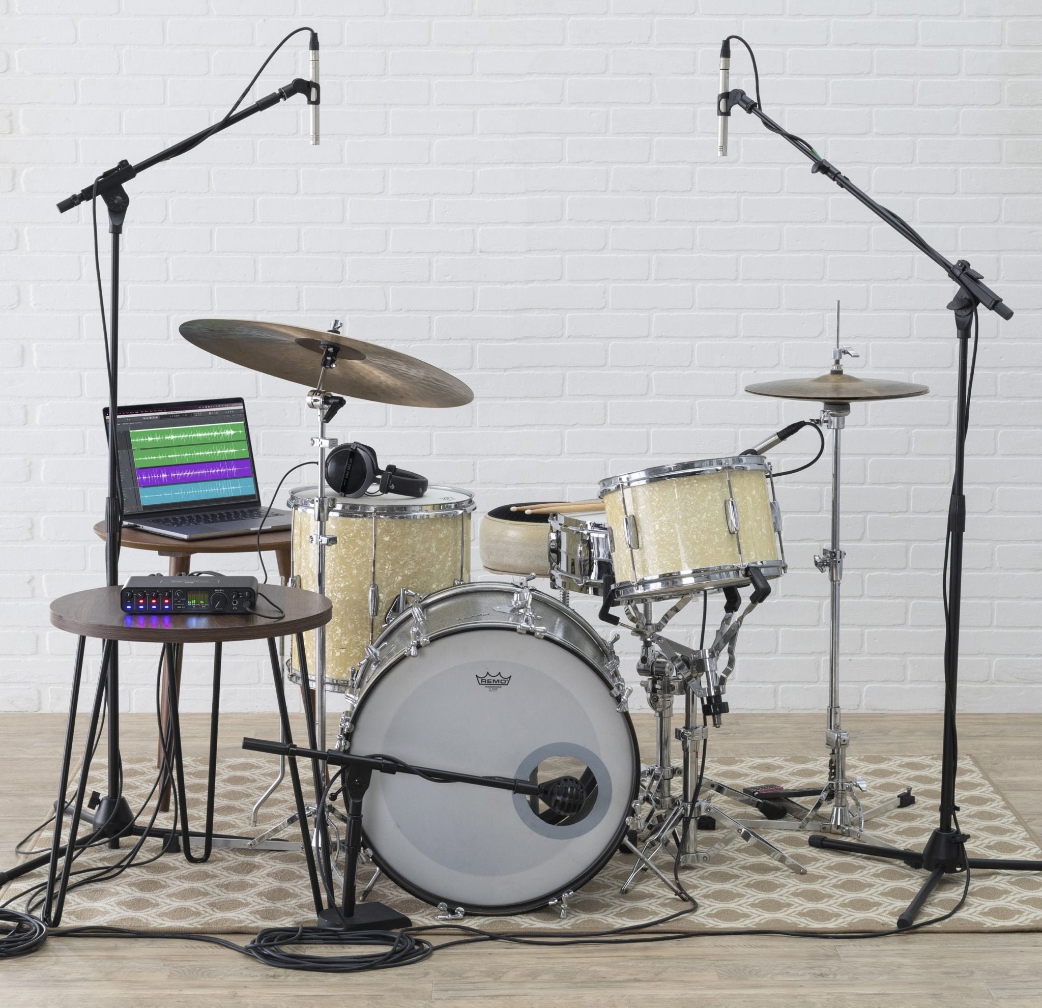 Motu M6 – Spectrum Tec